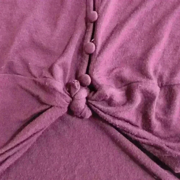 Venus eggplant top sz small - Picture 4 of 5